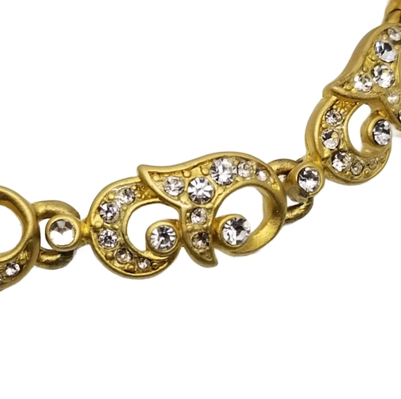 VINTAGE SATIN GOLDTONE & CRYSTAL FILIGREE DESIGN TENNIS BRACELET - Picture 5 of 7